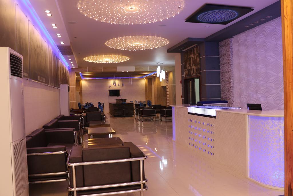 קואזון סיטי Icon Hotel North Edsa מראה חיצוני תמונה