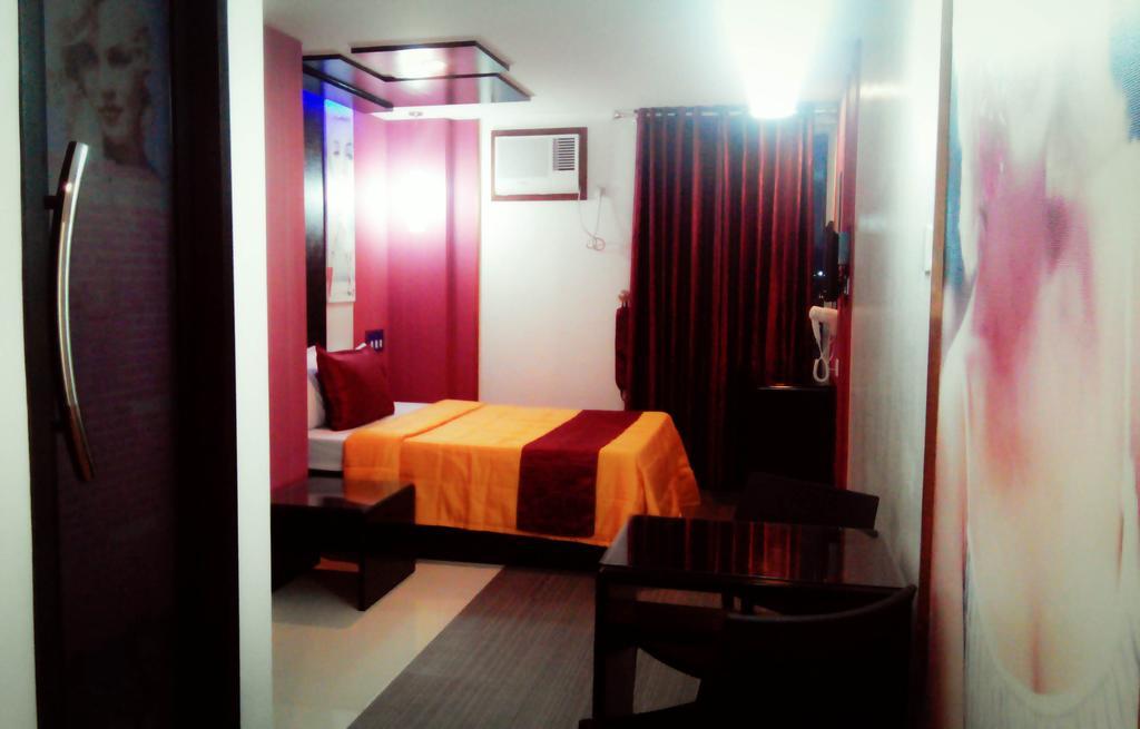 קואזון סיטי Icon Hotel North Edsa חדר תמונה