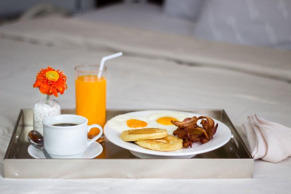 קואזון סיטי Icon Hotel North Edsa מראה חיצוני תמונה
