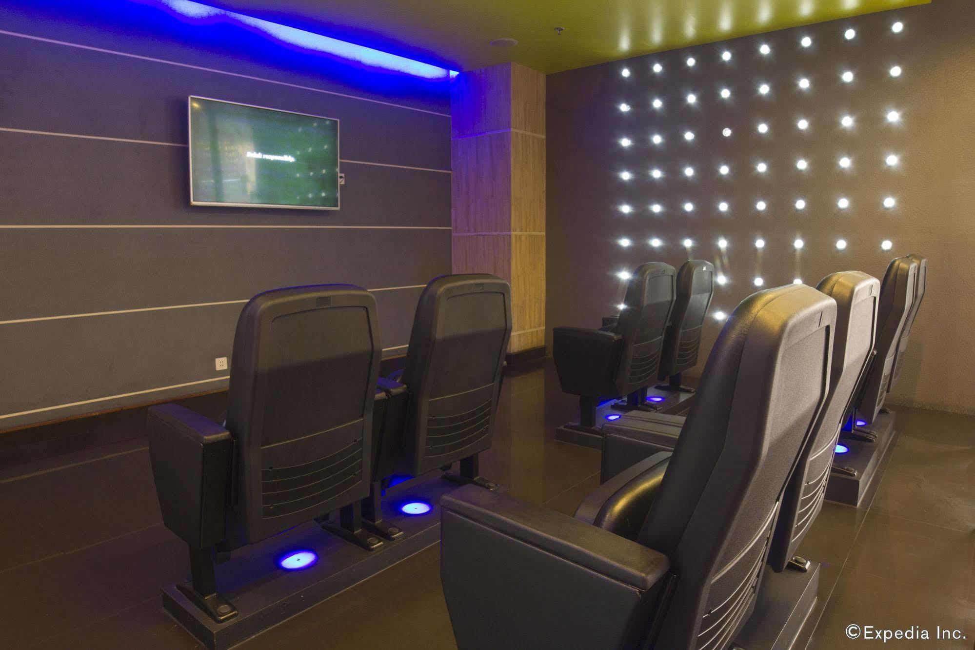 קואזון סיטי Icon Hotel North Edsa מראה חיצוני תמונה